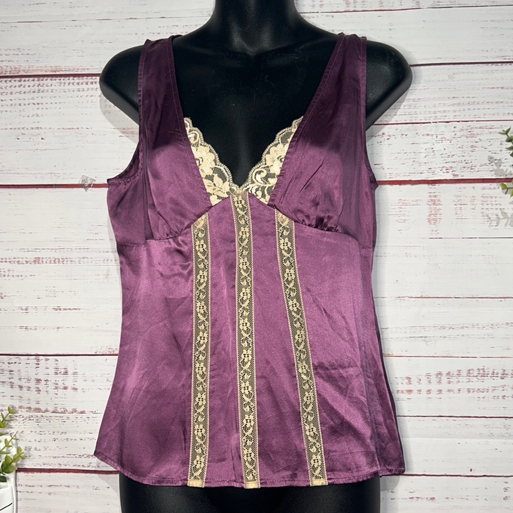 2000’s New York & Co. Purple Silkie Feel Lace Panel Tank Medium